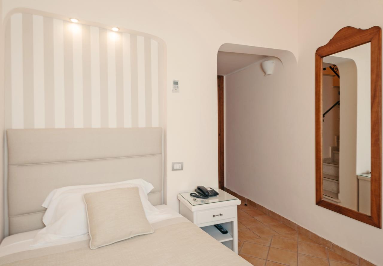 Hotel L'Arcangelo - Boutique Hotel Taranto Exterior photo