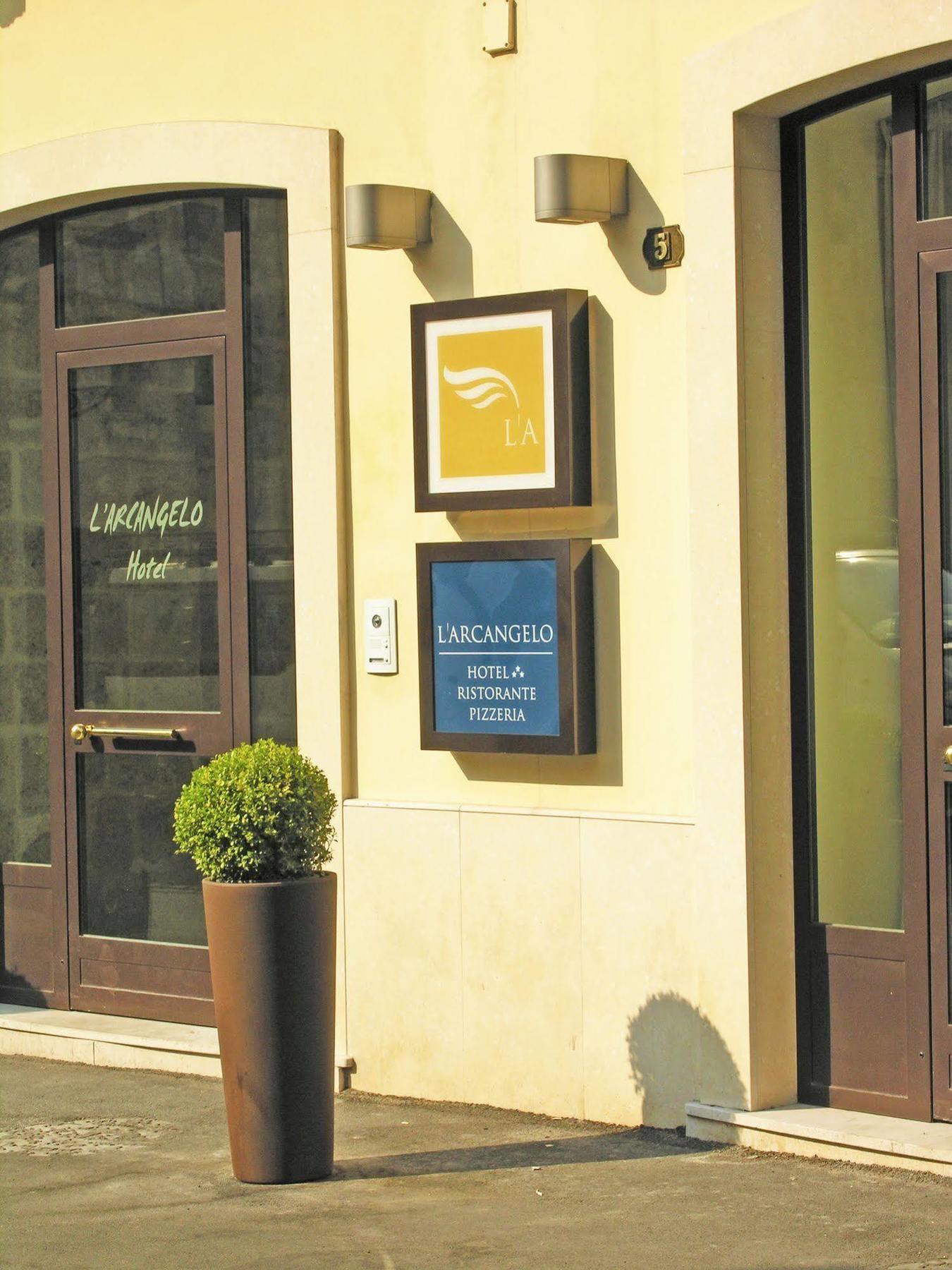 Hotel L'Arcangelo - Boutique Hotel Taranto Exterior photo